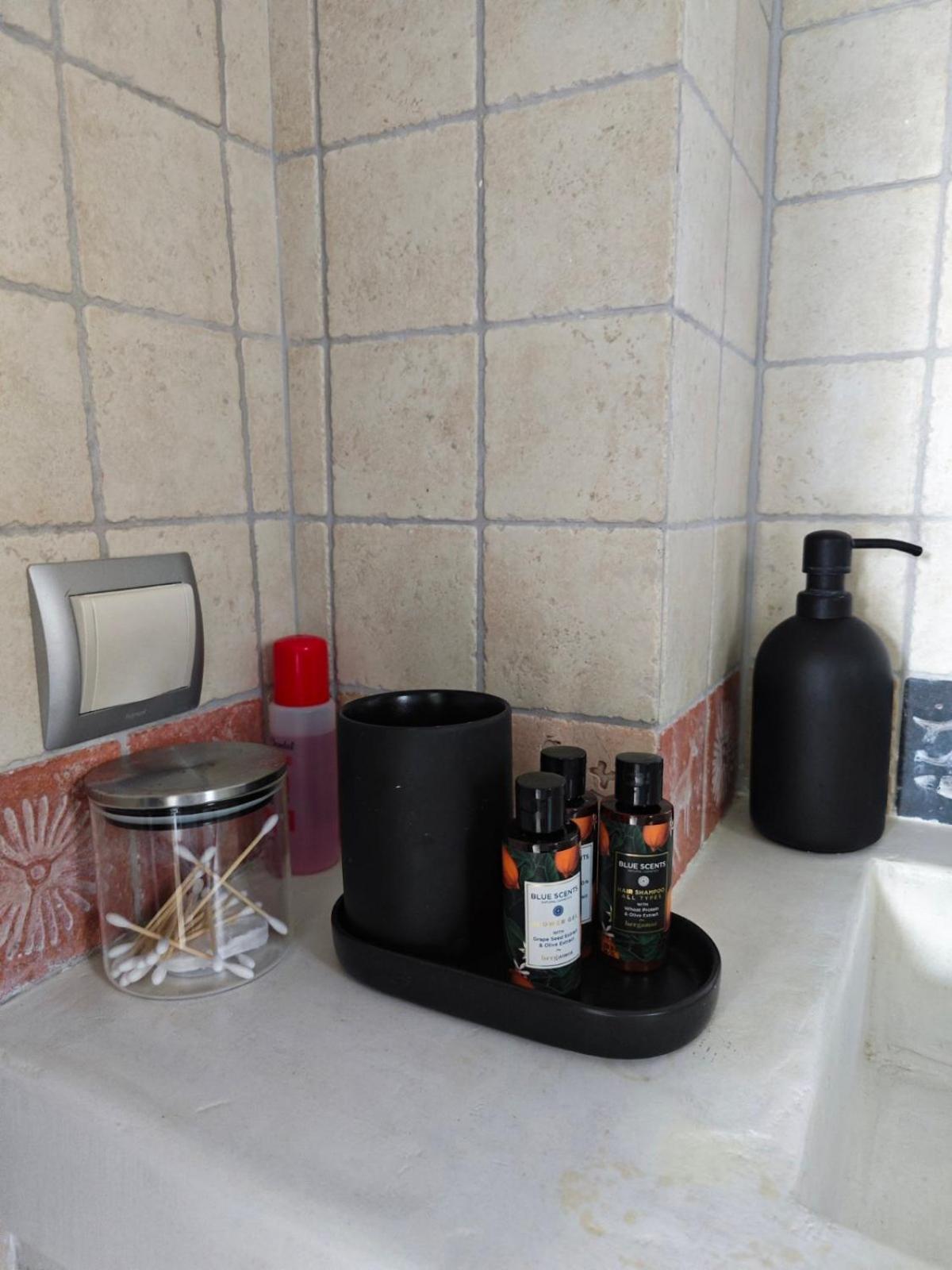Melissafarm Guest House Epidaurus Bagian luar foto